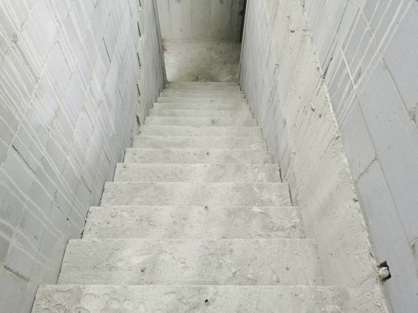 Step Pouring in Albany